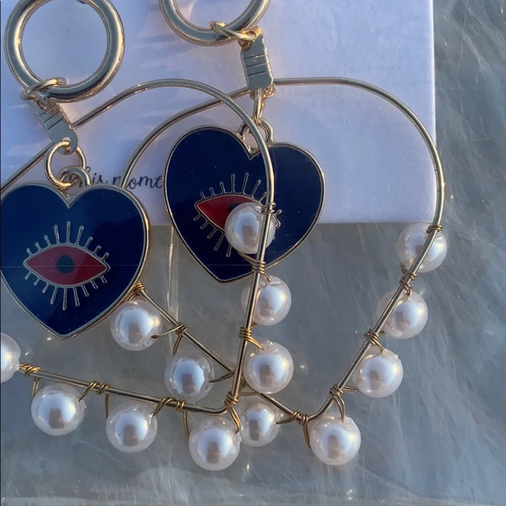 LAST CALL 👀Evil Eye Pearl Earrings👀